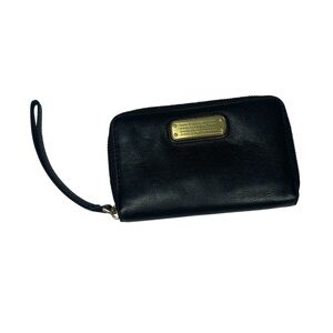 Marc by Marc Jacobs Black Leather Wingman Classic Q Wallet Wristlet Bag